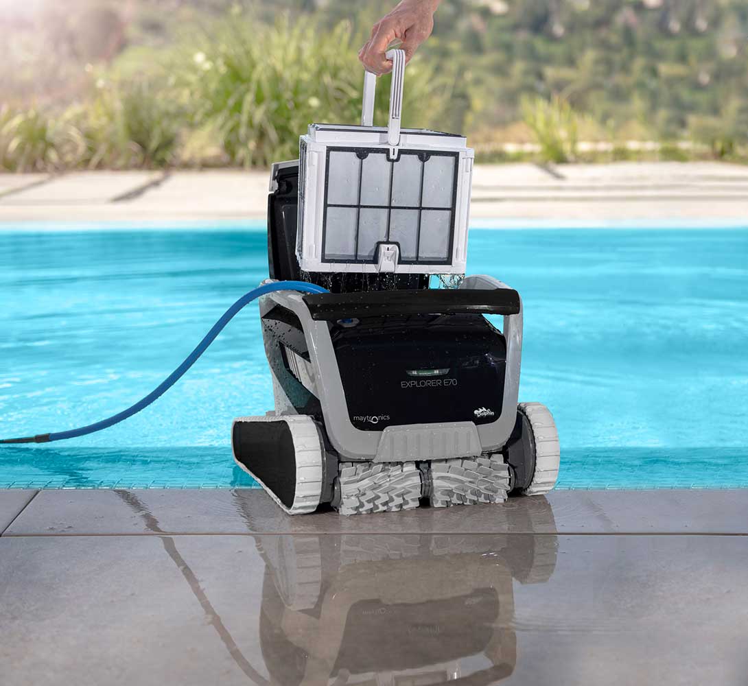 Dolphin Explorer E70 with Caddy and Wi-Fi (Open Box)